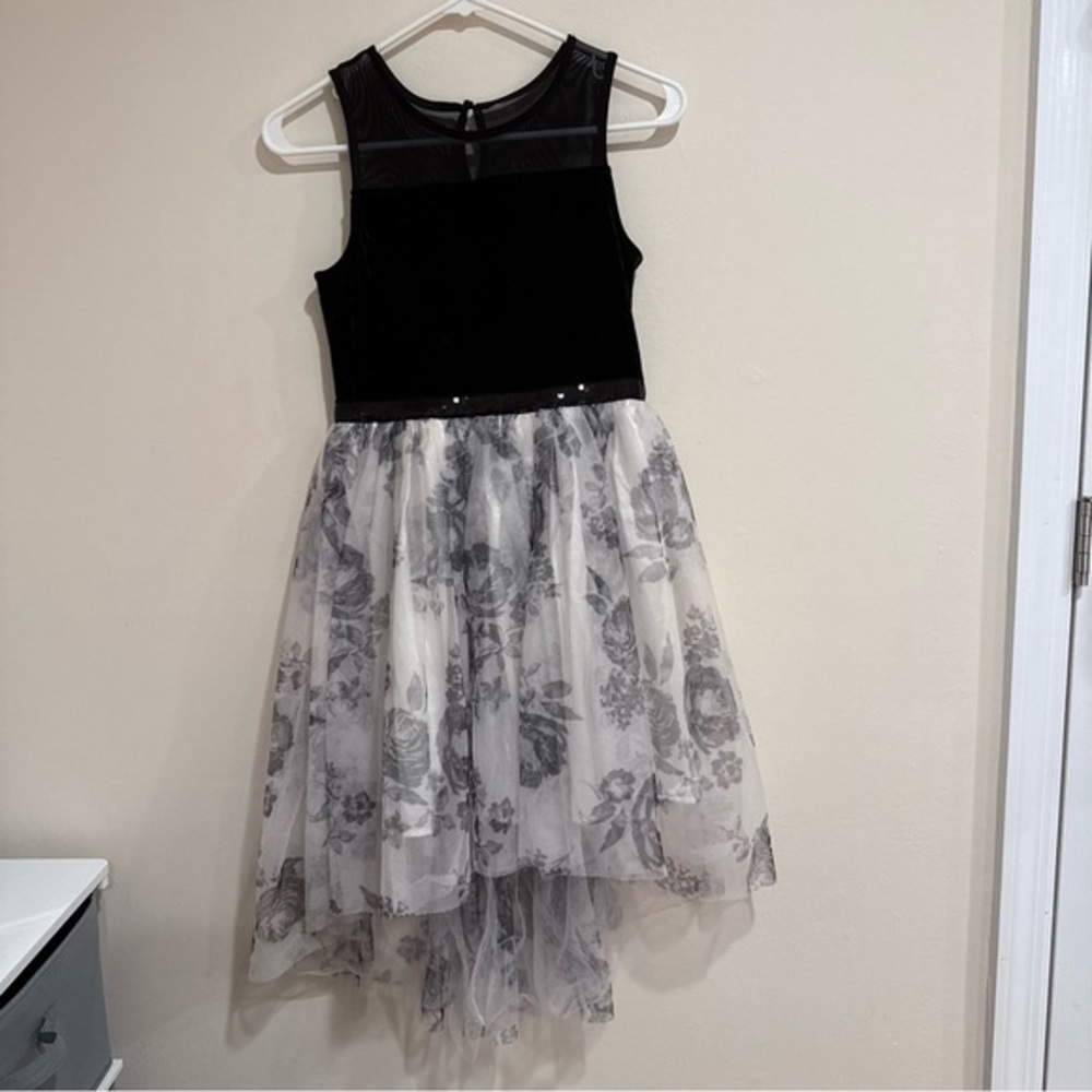 pink & violet Girls Elegant Asymmetrical Velvet & Tulle Dress size 12